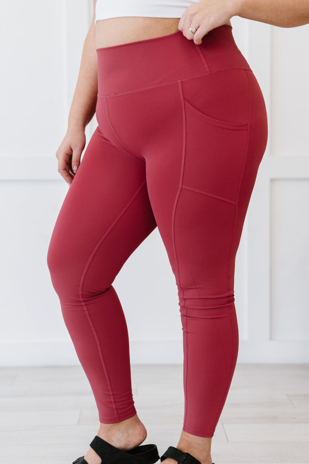 Zenana Step Aside Full Size Run Athletic Leggings with Pockets – Body And  Mind Self Care